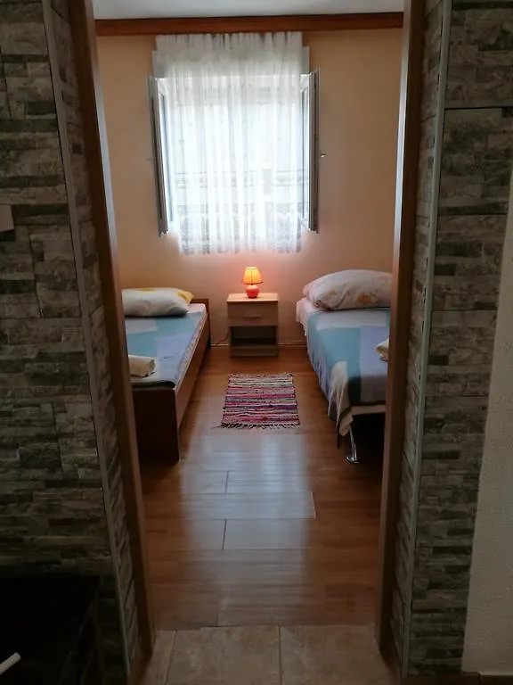 Apartments Ema Vir Croatia